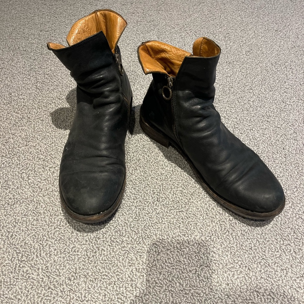 Fiorentini and baker black leather boots